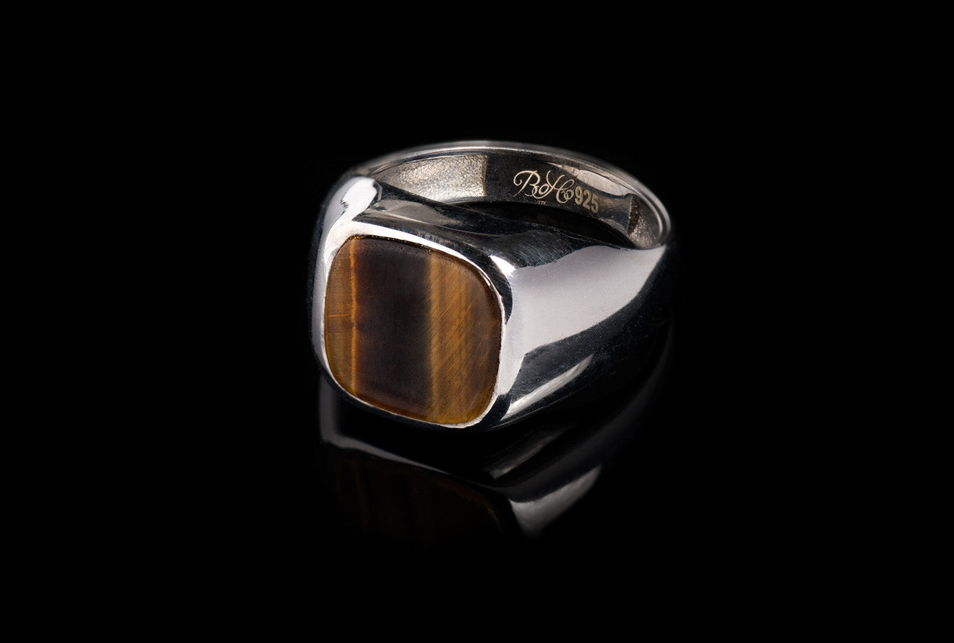 Silver ring and tiger eye